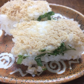 安いけど絶品❣️魚そぼろの押し寿司